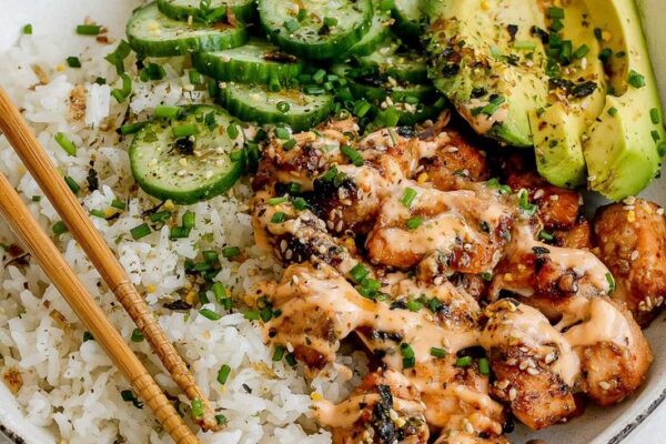 Create a zesty, spicy canned salmon salad rice bowl in just 25 minutes! Packed with fresh veggies and bold flavors, this healthy meal is quick and satisfying