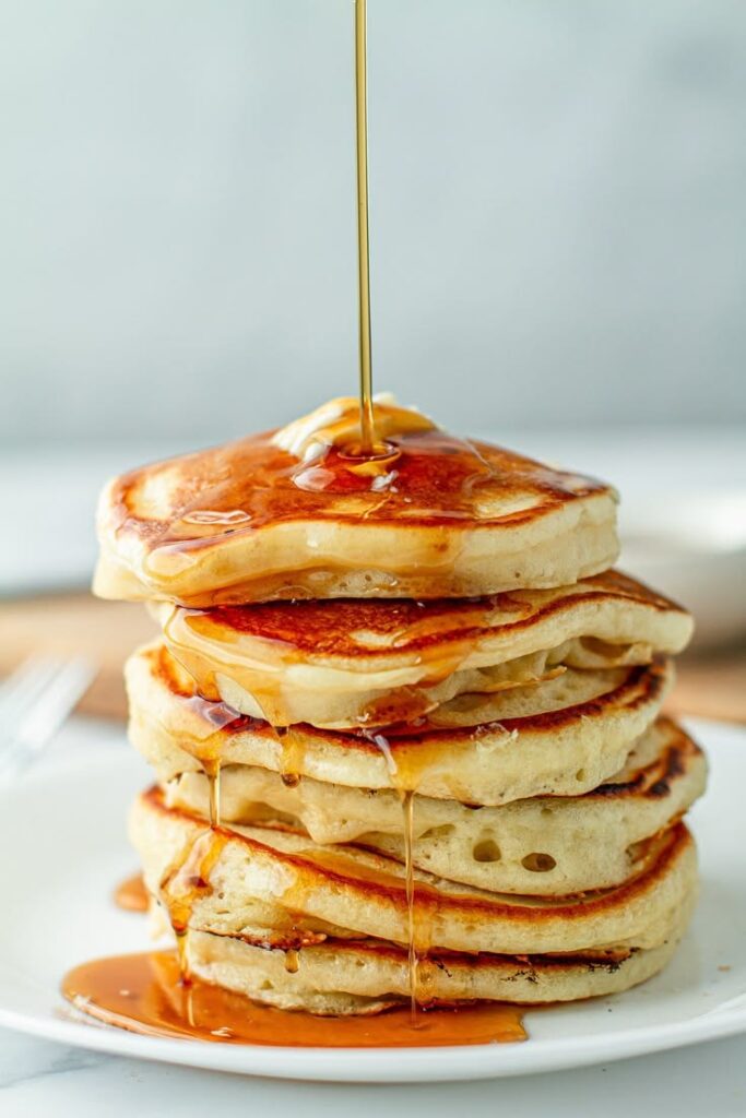 "Deliciously Easy Pancakes: Your Guide to Cooking the Fluffiest Breakfast Delight"